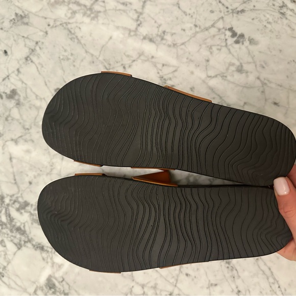 REEF Cushion Vista Sandal, Cognac Black, Sz 8 (worn once in October)! - Picture 5 of 7